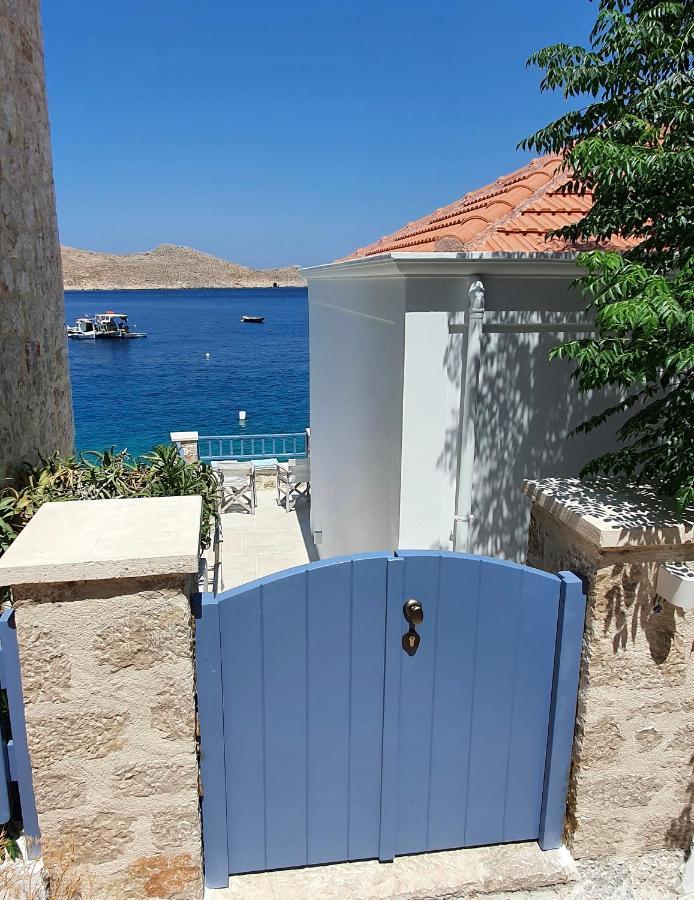 Halki Sea Breeze - A Waterfront Villa מראה חיצוני תמונה