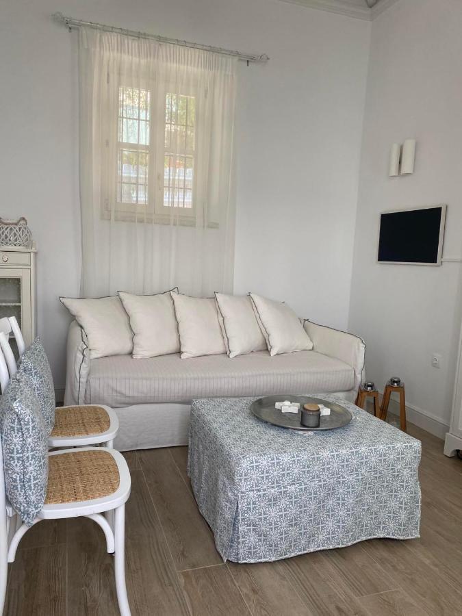 Halki Sea Breeze - A Waterfront Villa מראה חיצוני תמונה