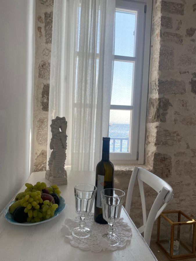 Halki Sea Breeze - A Waterfront Villa מראה חיצוני תמונה